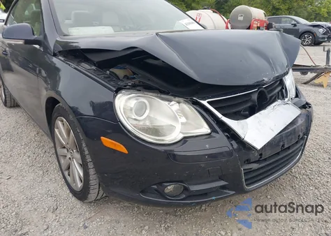 2008 Volkswagen Eos Komfort/Turbo из США, поврежденный, VIN WVWBA71F48V011177